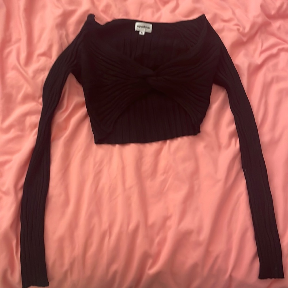 Never worn superdown black twist front crop sweater size M
